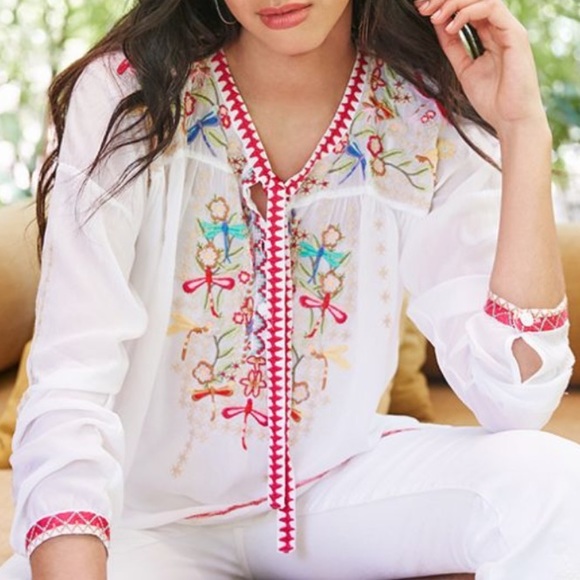 โญ๏ธHP๐งโโ๏ธ Johnny Was Dragonfly Blouse NWT sz S - Picture 2 of 9